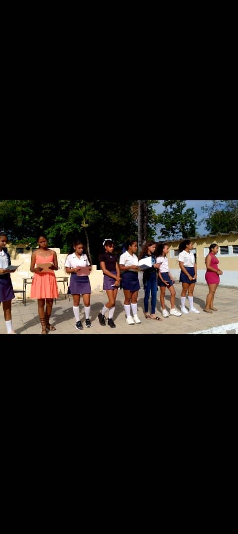 BCampechuela's tweet photo. Actividad desde el Consejo Popular de Ceiba Hueca, Centro educativo Pedro Fonseca festejando el 4 de abril. Muchas felicidades.
#Campechuela https://t.co/37ARVJEcZV