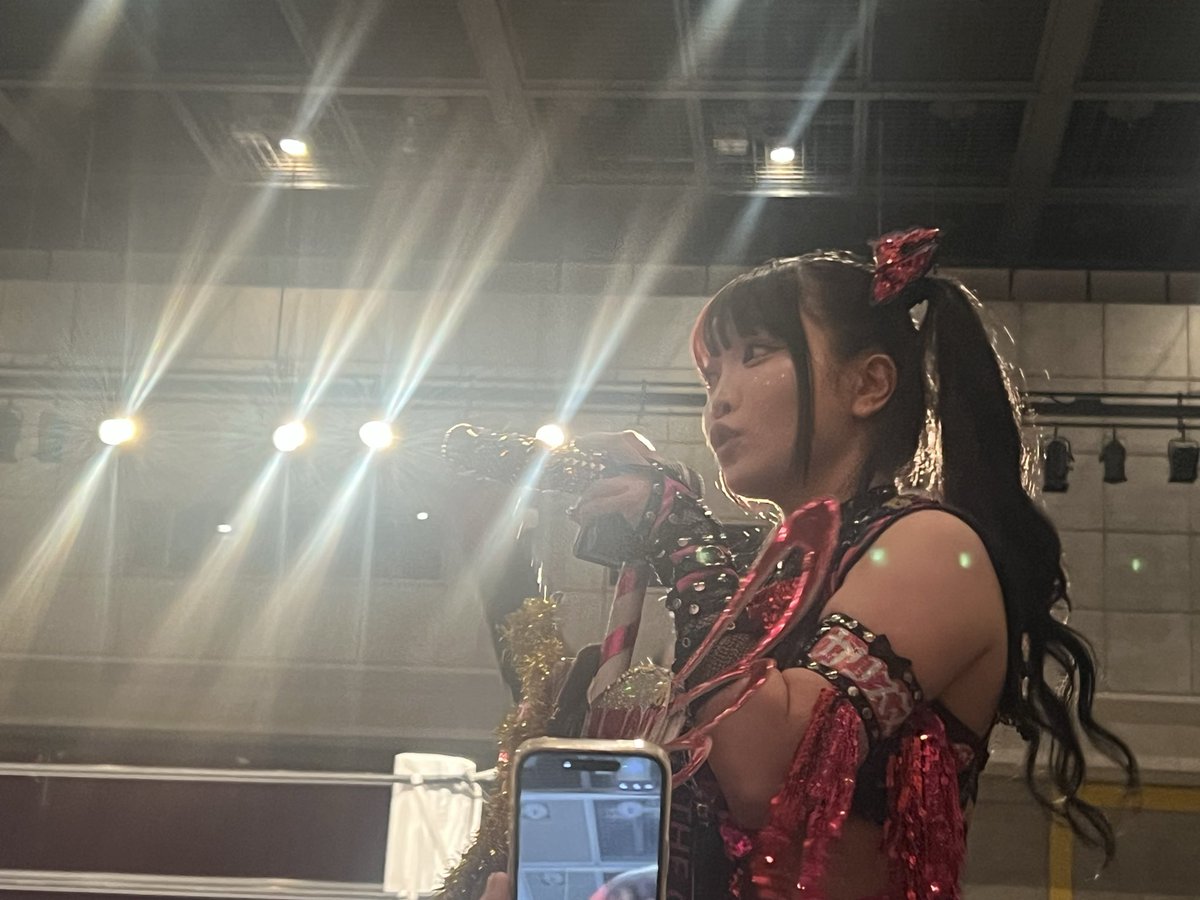 ごらく tweet media