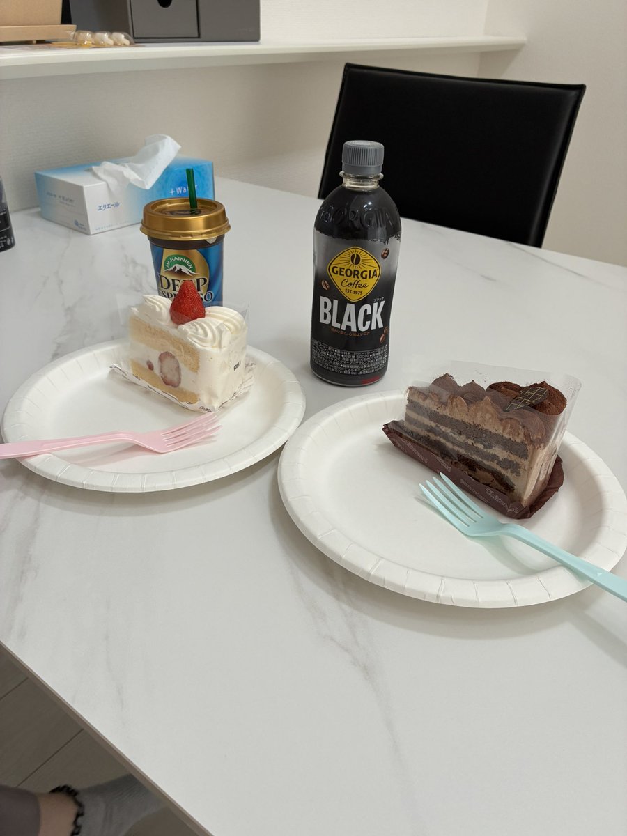 とってもエンジョイなおじちゃん(*´ω`*) tweet media