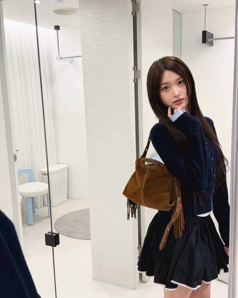 ive pics tweet media