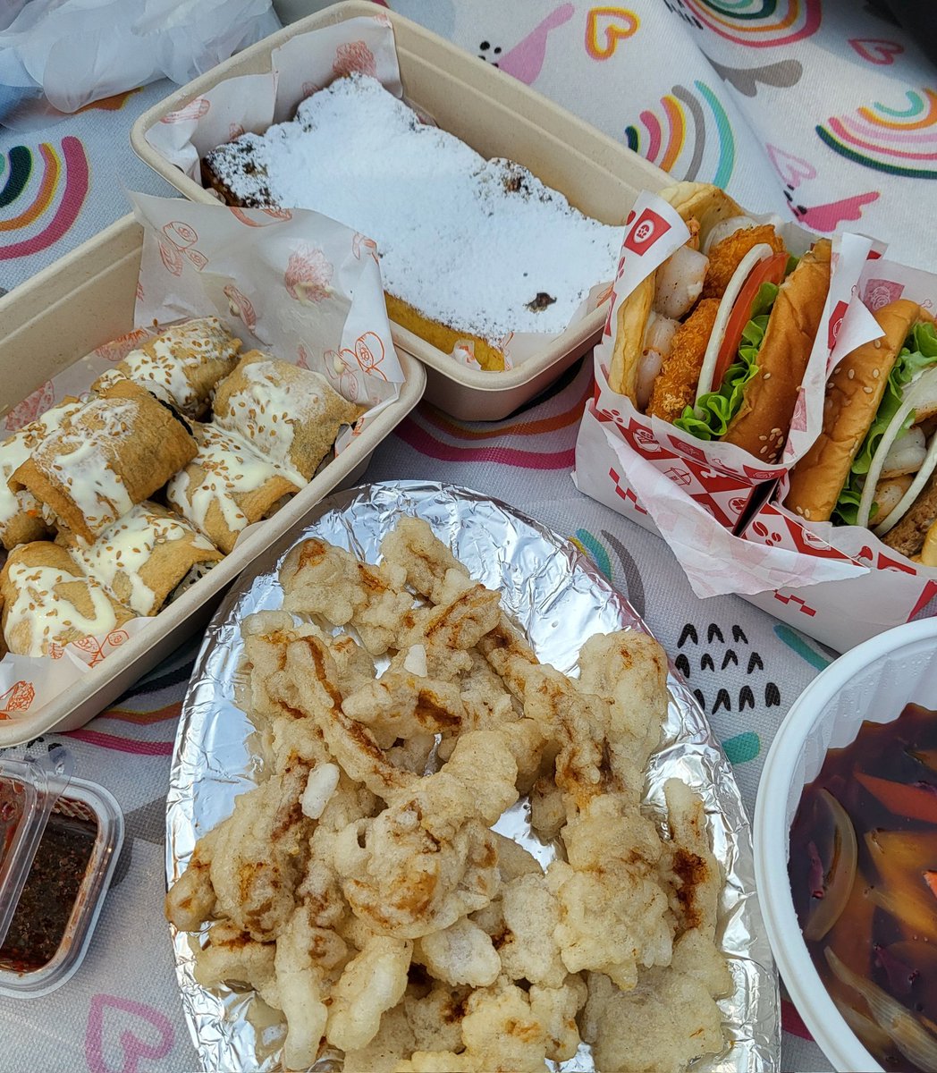 100☘️ tweet media