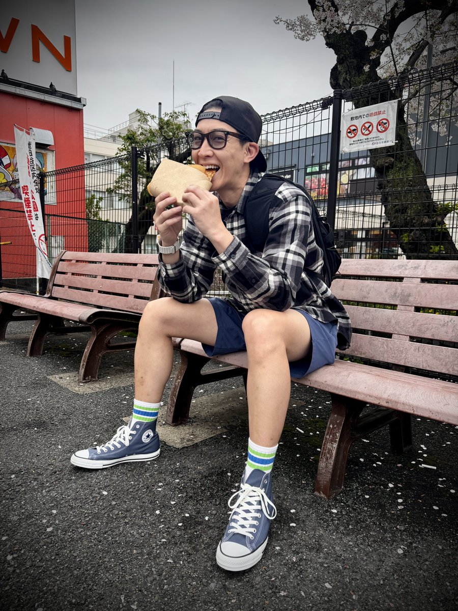 ReiFukuchi's tweet image. コンバースのオールスター、25年ぶりにアップデートされてるの知ってた？

変わったのはここ👇

・クッション性アップ
・履き心地改善
・フィット感向上
・片足約60g軽量化

見た目はずっと同じなのに、
ちゃんと進化してる。

こういうアップデート、好き？

#Converse #AllStar #REIVLOG