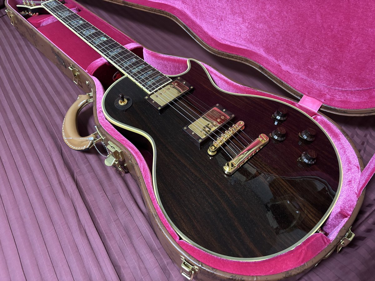 Loose Cannon Lounge tweet media