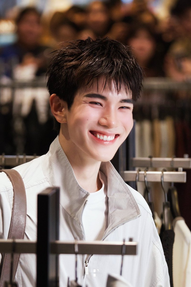 Fourth Officiall tweet media