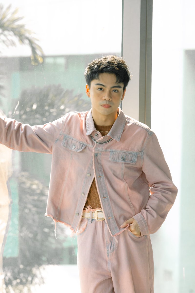 wriveph's tweet image. ➤ #WRIVE: &amp;lt;solo @wrive_asi &amp;gt;
“Panaginip Na Lang” LIVE on #ASAP🏹😴

📸 @yancaringal_

Watch #WRIVE_VLOG #1 on @wriveph YT!
🔗: youtu.be/AeeuyDEszkQ

#ABSCBN #StarMagic #StarMusicPH
#ASAPBrightSide @asapofficial