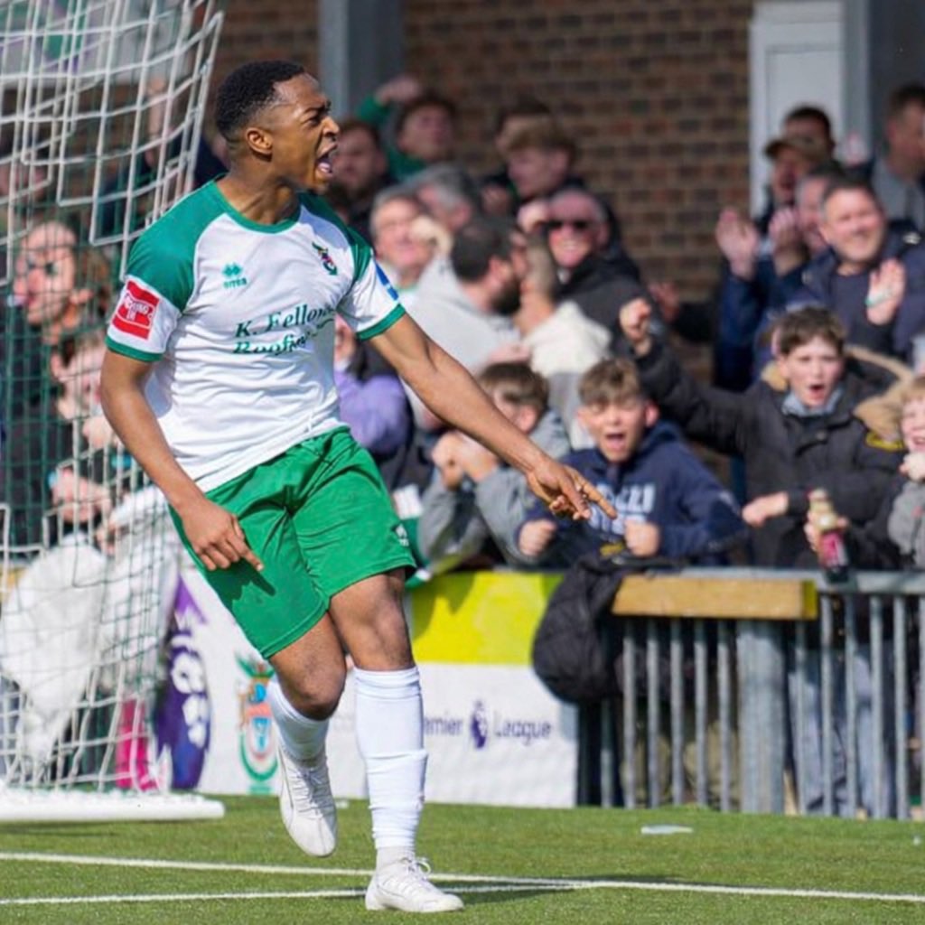 Kaya Tshaka tweet media