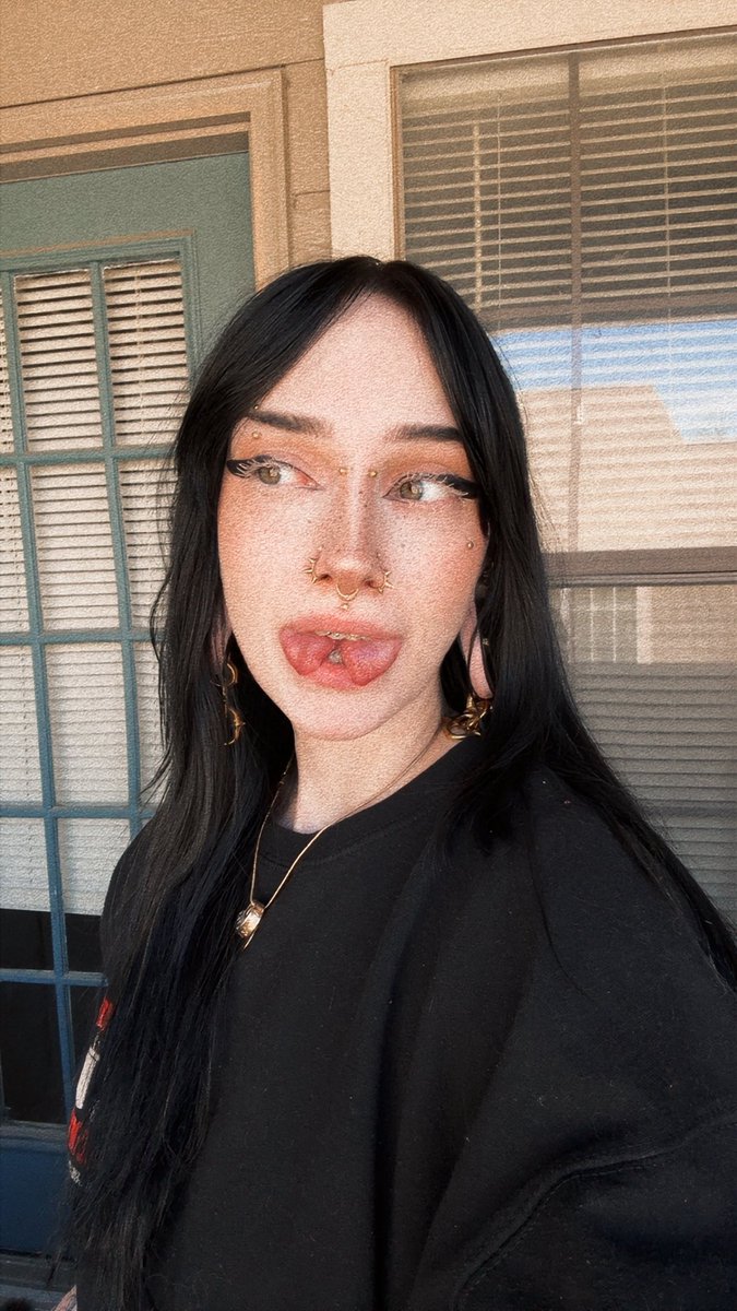 𝖆𝖗𝖎 ⟢ tweet media