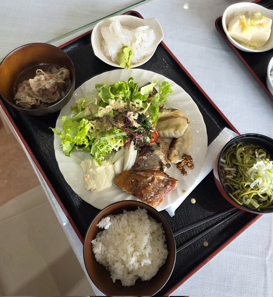 グランドホテル太陽
📍千葉県南房総市
🦀カニ・海鮮バイキング
ツーリング予定が雨予報でドライブに変更🚗💨でも結果オーライ👍お酒飲んで🍺たらふく食べて🦀🍣🍖仲間とワイワイ話して♨️でリフレッシュ
やっぱこういう時間が一番いい😊ごちそうさまでした🙏🏻