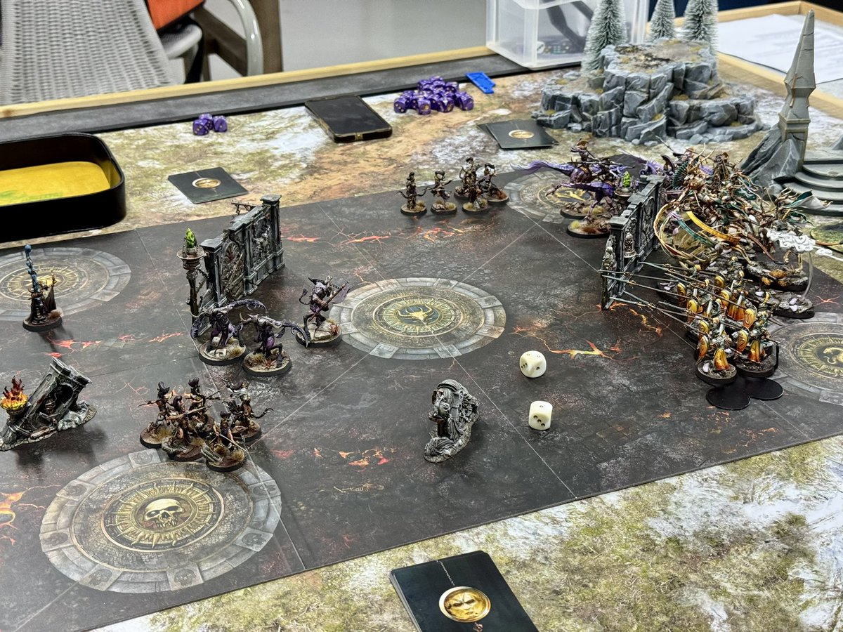 groje's tweet image. Played the new Lumineth Hurrakan Spearhead, quite tricky vs. Slaanesh where everything can return once. Still managed to score more points after round 4 

#warhammercommunity #ageofsigmar #spearhead #warhammer #tabletopgames