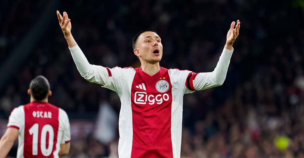 Ajax Life tweet media