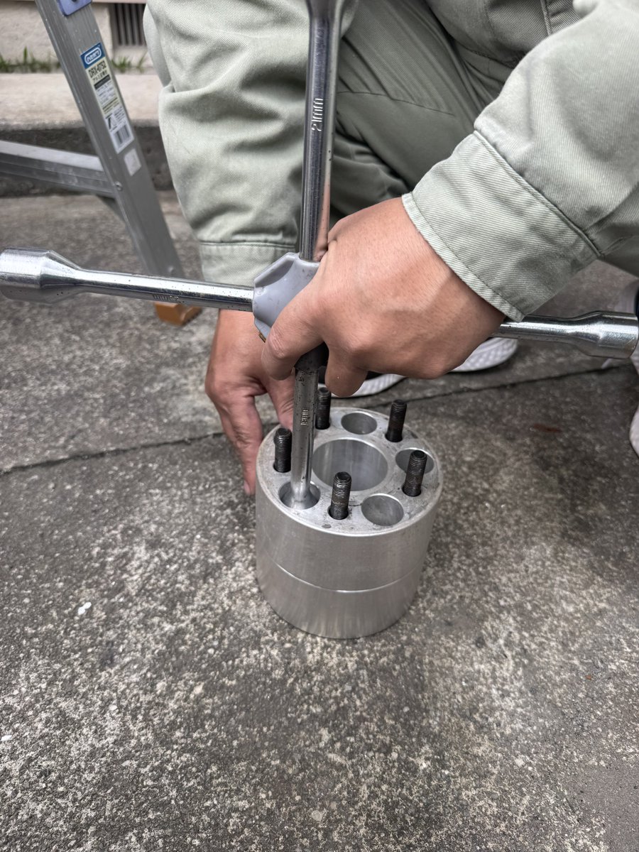 ɐʇʇı̣ tweet media