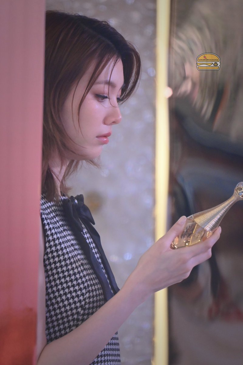 goldenegggggg tweet media