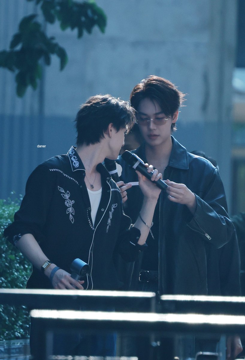 askwillest's tweet photo. ini mah dewtee vampire au 🚬 https://t.co/8SJg4Bbjqd