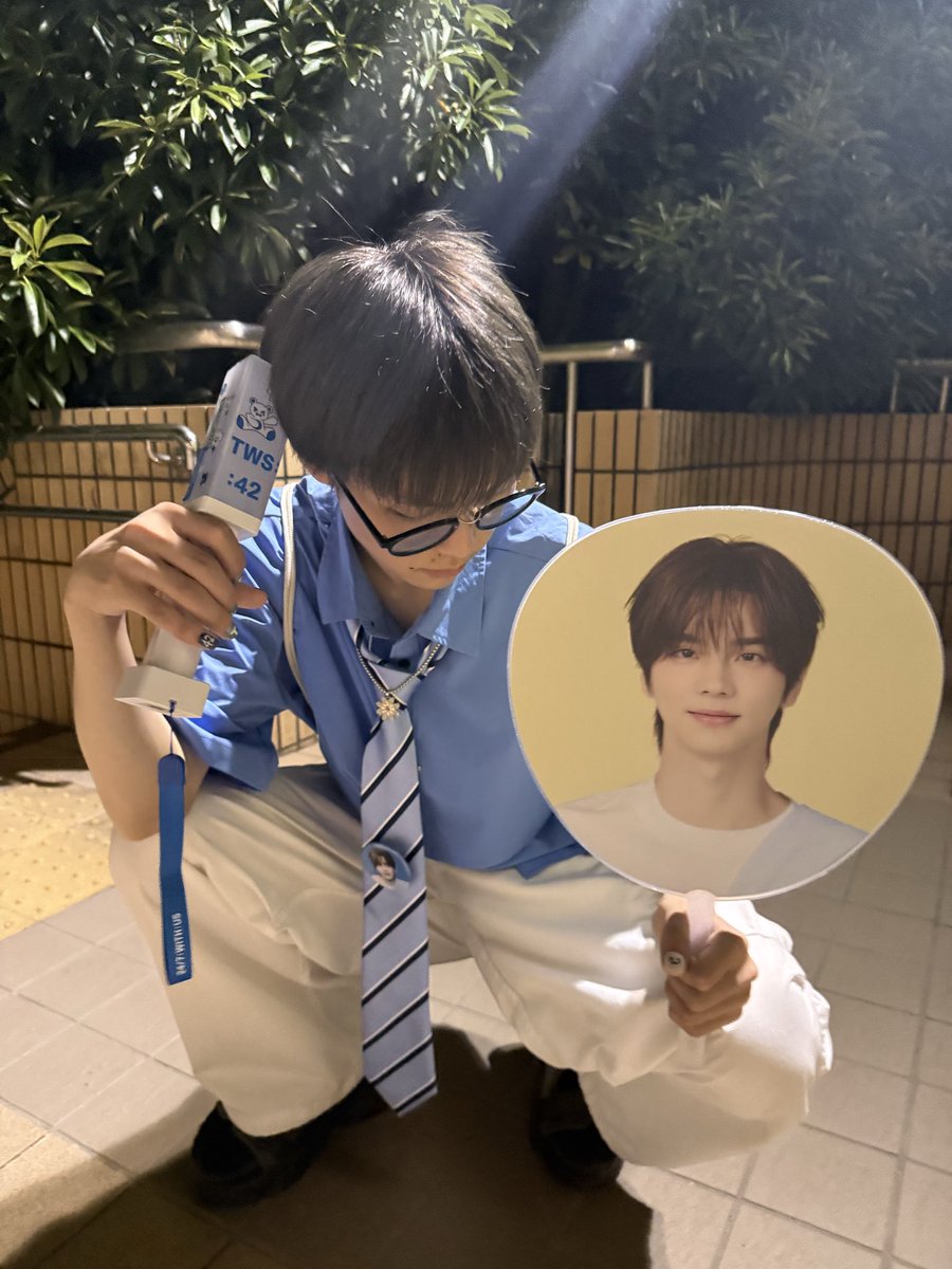 いとま tweet media