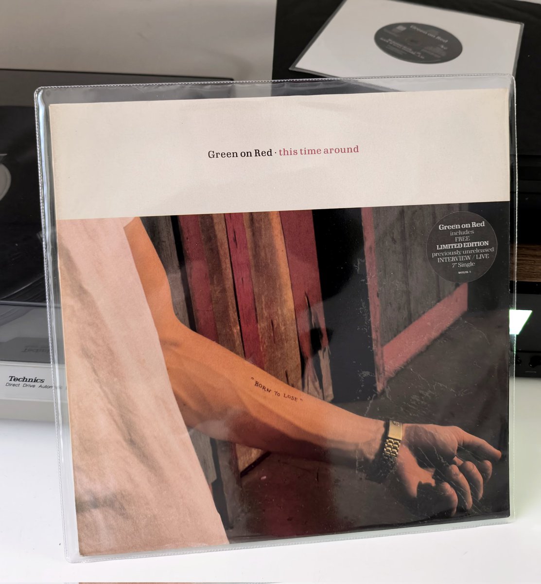 elsotaescala's tweet image. A menys de 100m, en una BOTIGA a VESSAR de GENT JOVE (i no tant) remenant VINILS 😍, apareixen uns #GreenOnRed 1989 a 10 eurets i amb SINGLE de REGAL. Pràcticament REDUÏTS a #DanStuart i #ChuckProphet i SENSE la seva MILLOR INSPIRACIÓ... potser només x a FANS però QUE BONS eren🔥