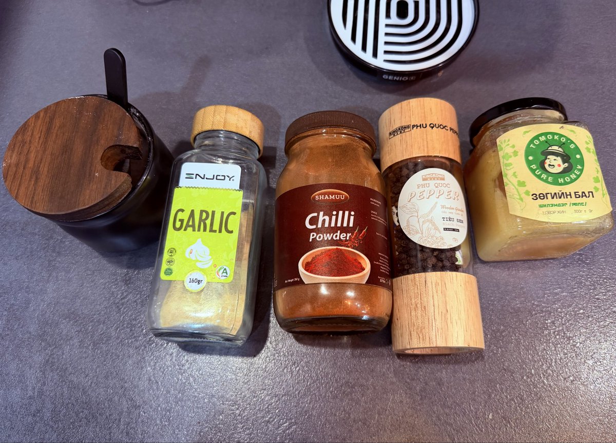 Төрийн соёрхолт tweet media