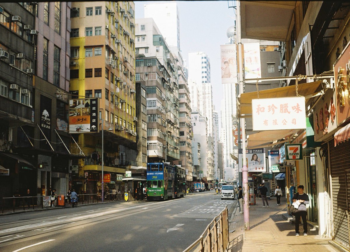 Suggybro's tweet image. Hong Kong on 35mm film 🎞️
Cam: OLYMPUS TRIP35
現像はエビスカメラさんにやっていただきました。

 #film #kodak #photography #香港