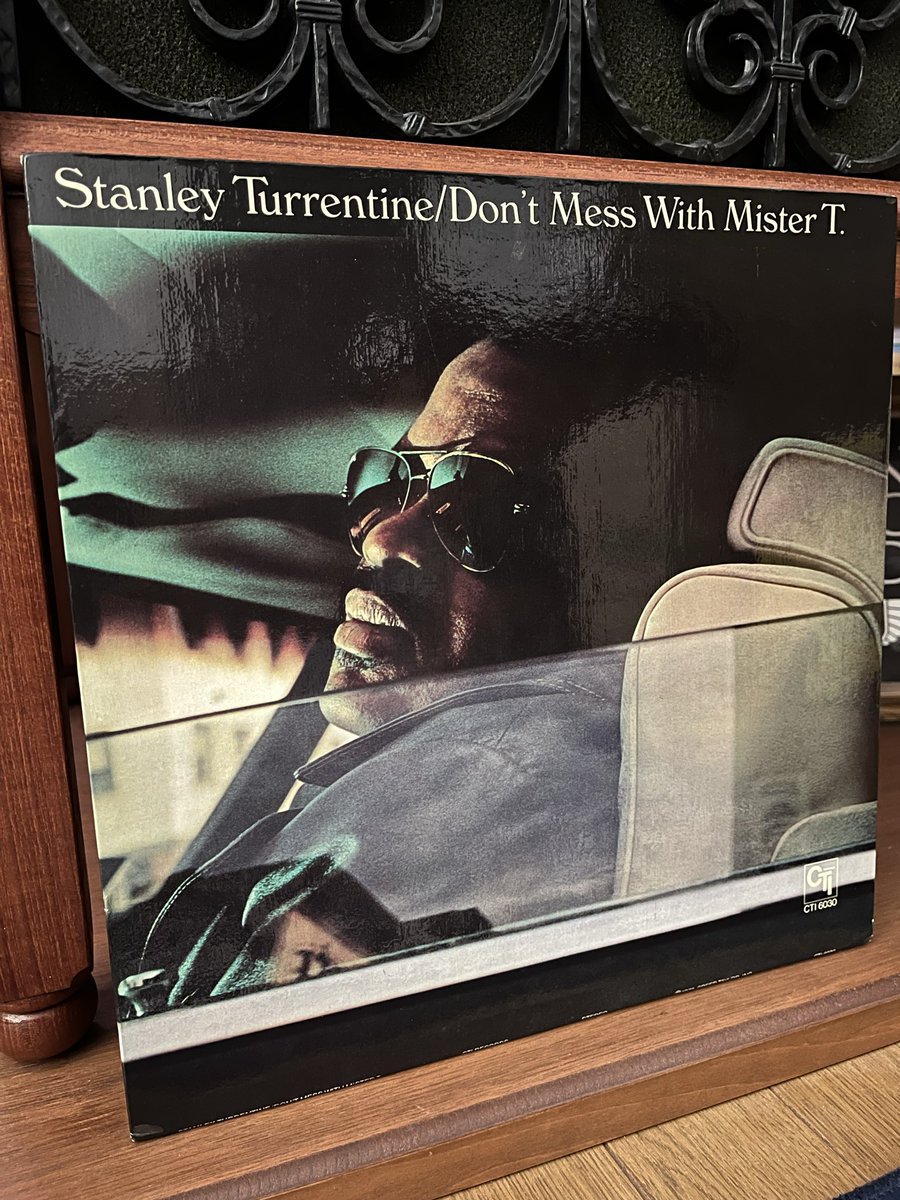 MasatoMustang1's tweet photo. Stanley Turrentine
Don't Mess With Mister T.

ソウルフルな漢のテナー
カッコイイ🎵 https://t.co/M7gbI8AoKB
