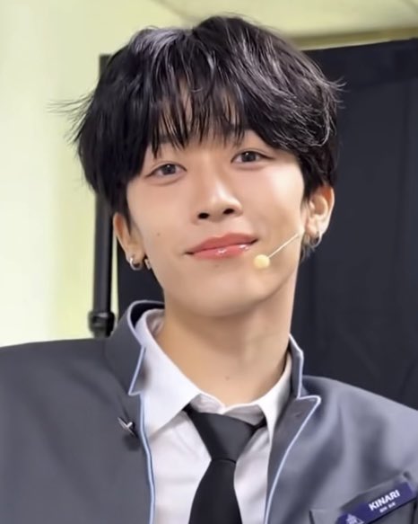 𝘢𝘮𝘪. tweet media