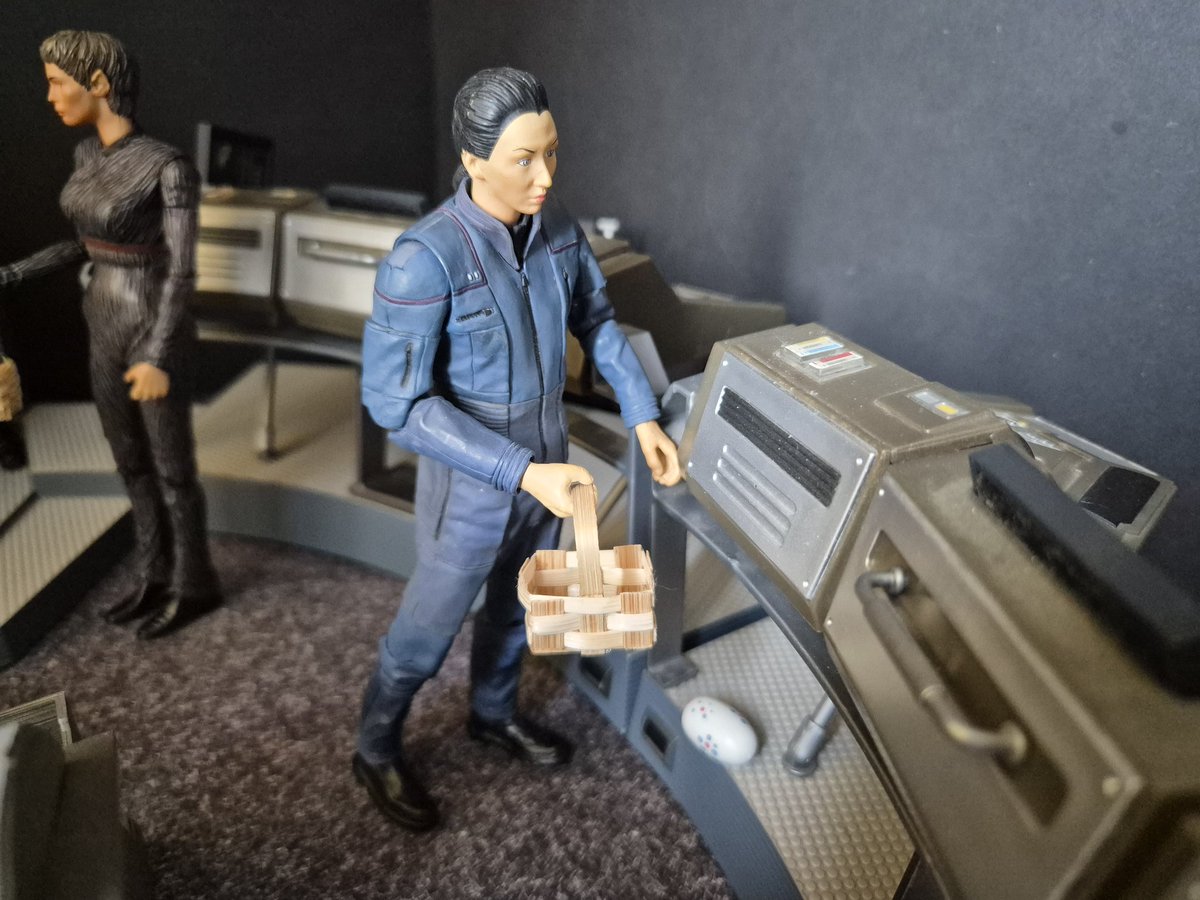 dieastra's tweet image. Happy Easter from the #Enterprise Crew!
#StarTrek
#HappyEaster