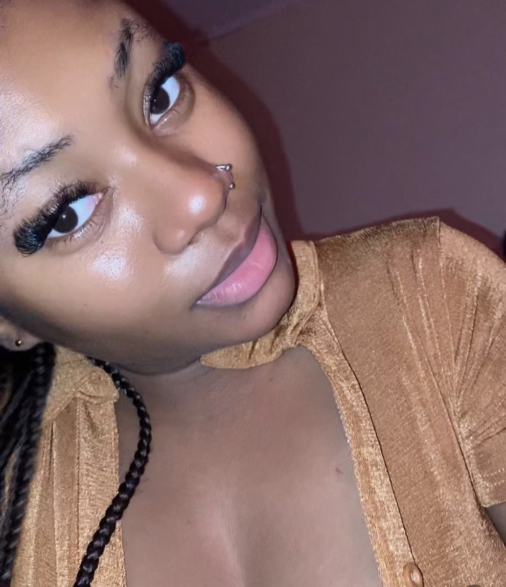 Ivory ✪ tweet media