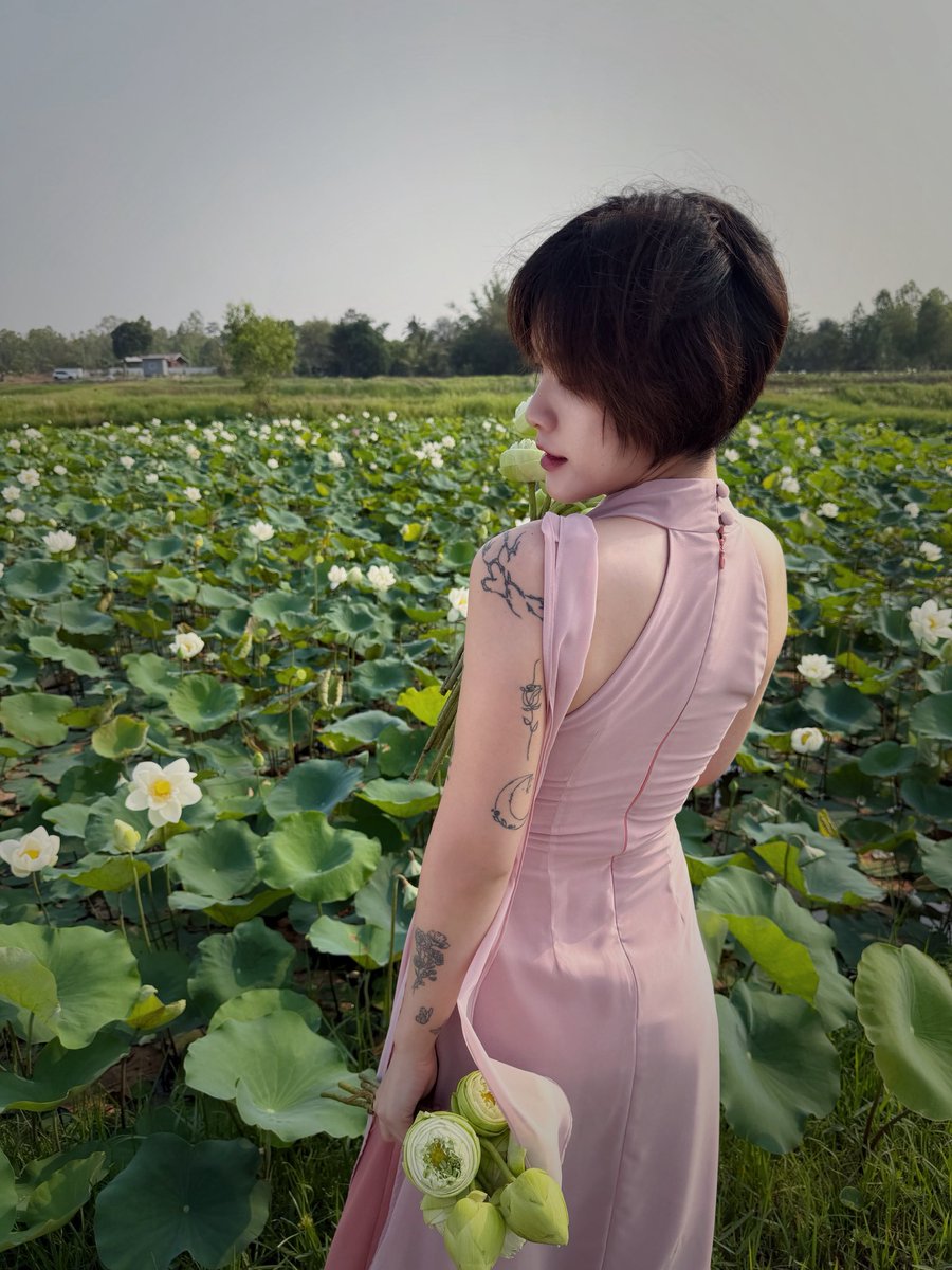 ssinexy's tweet photo. เพื่อน : เหมือนอนิเมะ เหมือนไม่มีอยู่จริง เหมือน ai 
55555555555555555 https://t.co/kg0rDfA4UI