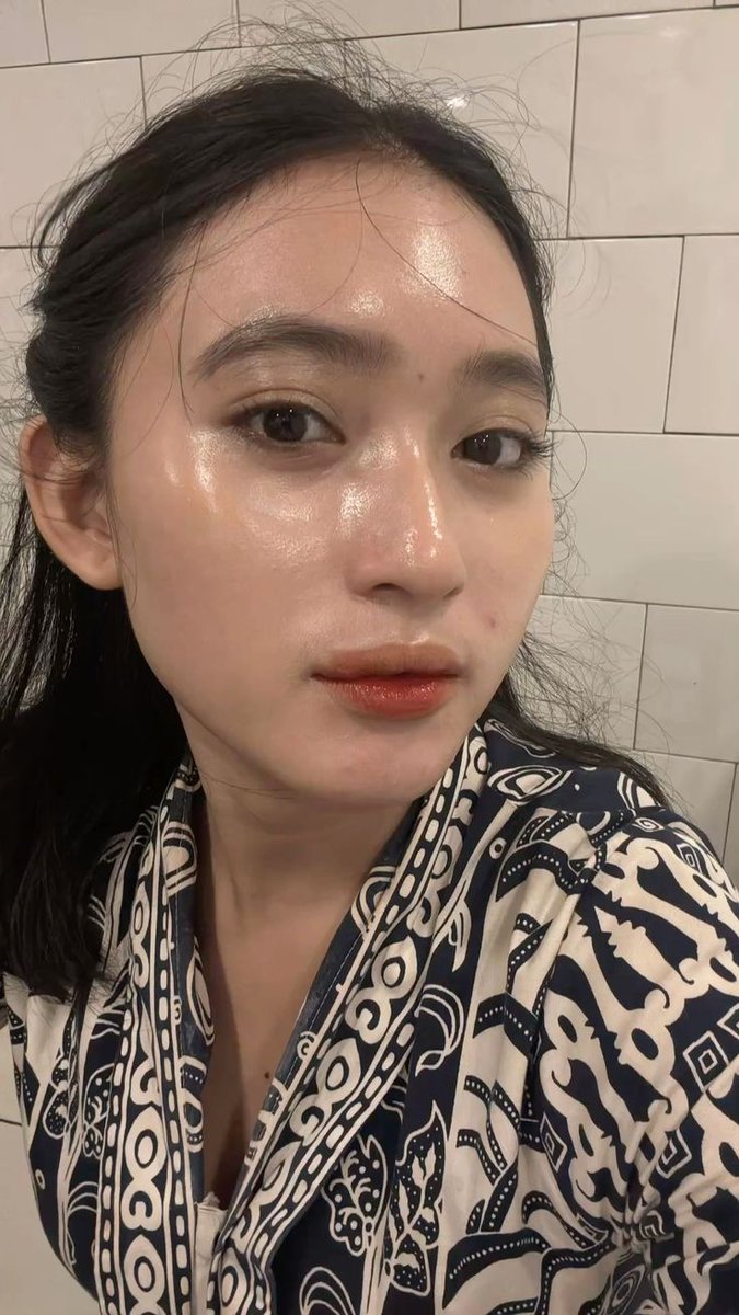 Q u i n z a tweet media