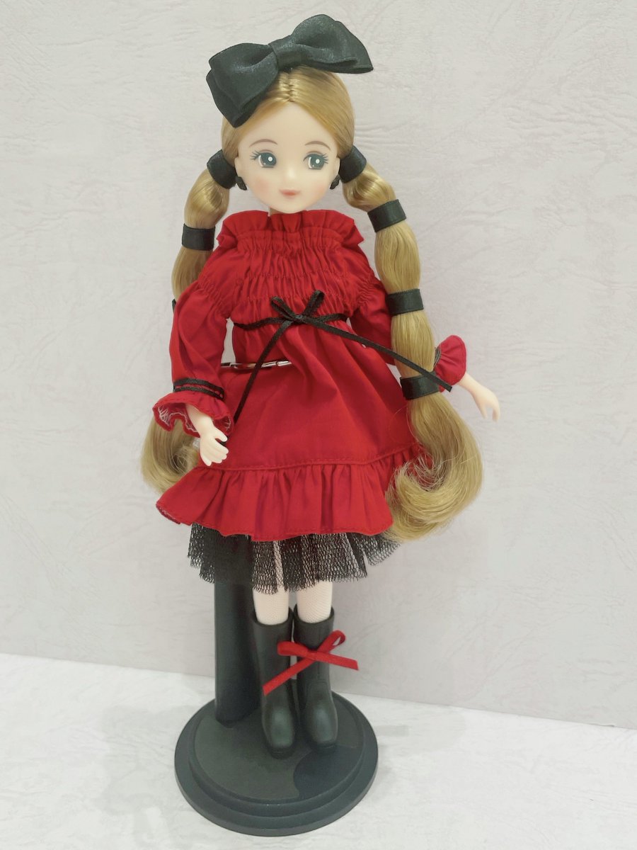 デツカイ tweet media