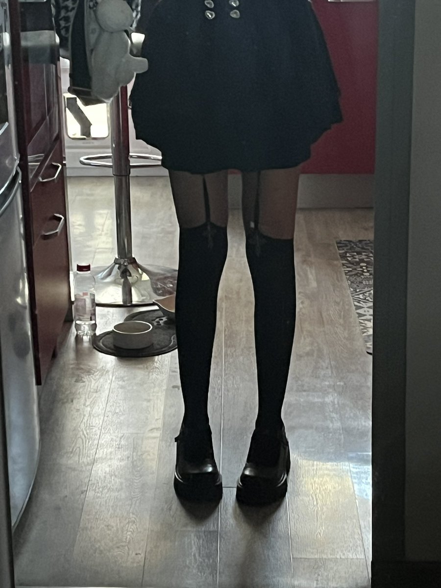 linn! ・SHED MONSTER🏥 tweet media