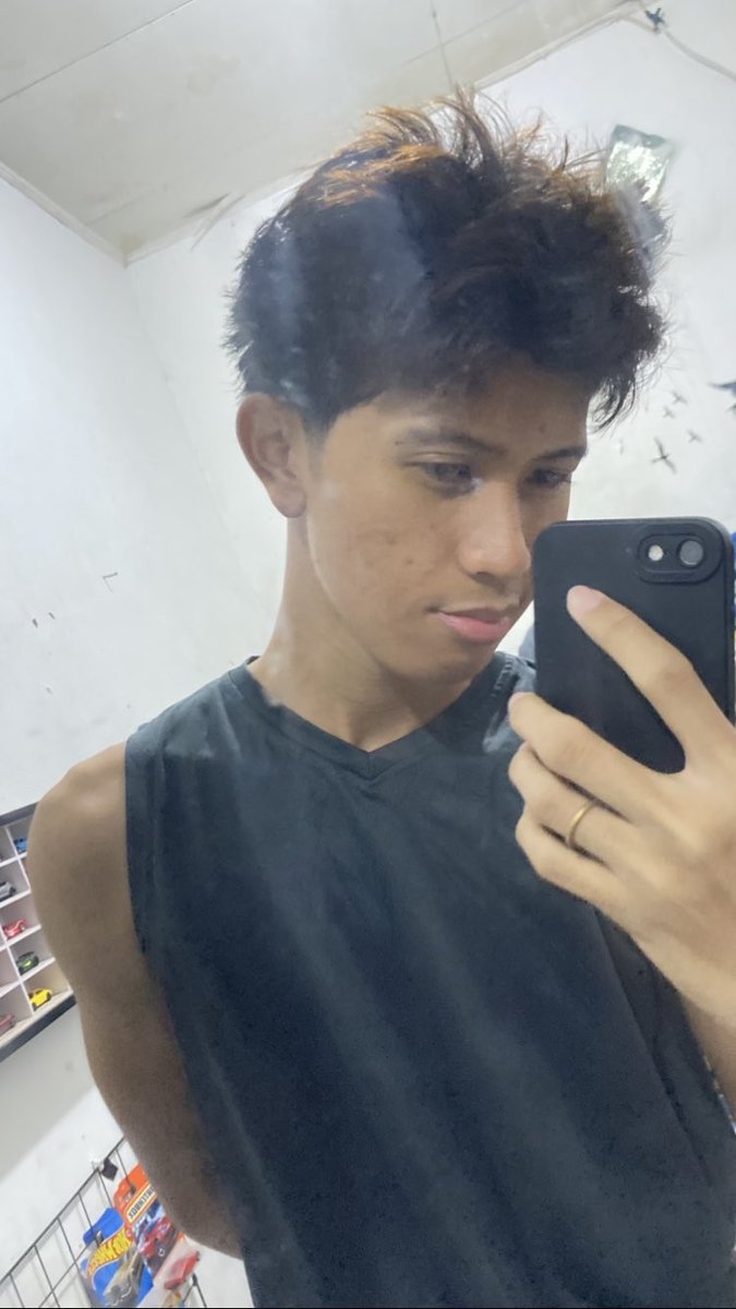 Devin kembaran Phuwin tweet media