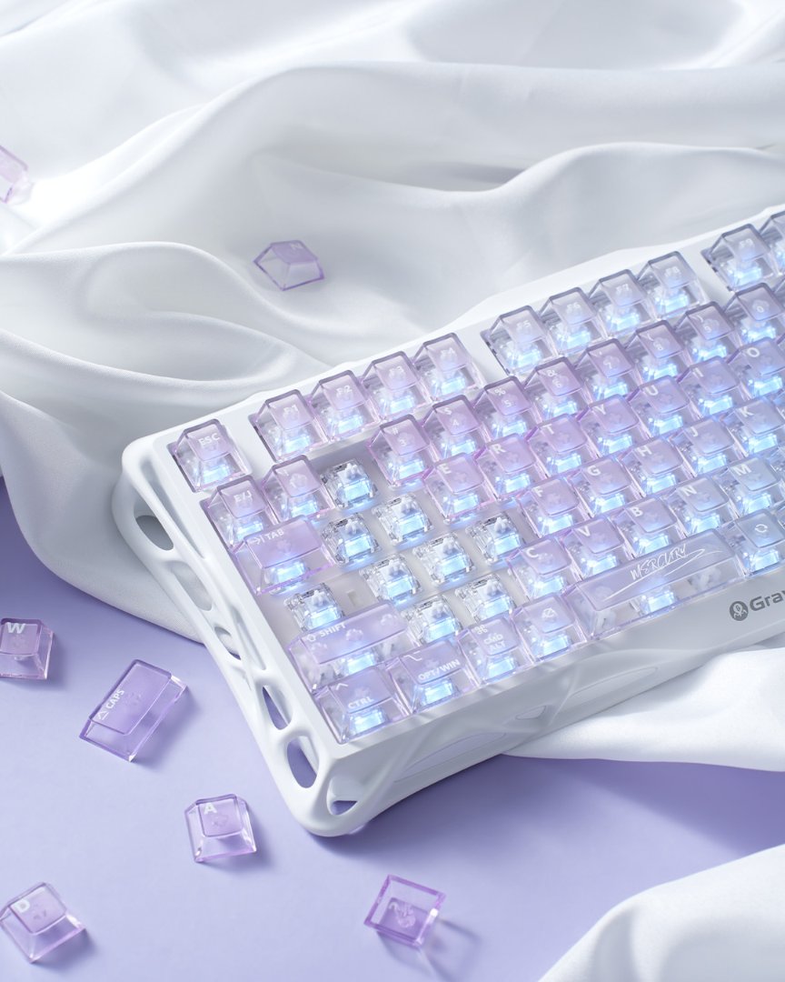 新登場！🧊 透明感あふれる「Crystal Aurora Mercury K1 Lite 」の日本語配列版がついにリリース。✨ 美しい見た目だけでなく、心地よい打鍵感で毎日の作業やゲームがもっと楽しくなるはず。 
🔗詳細はこちらからチェック！
gravastar.jp/collections/%E…

#gravastar #gravastarキーボード