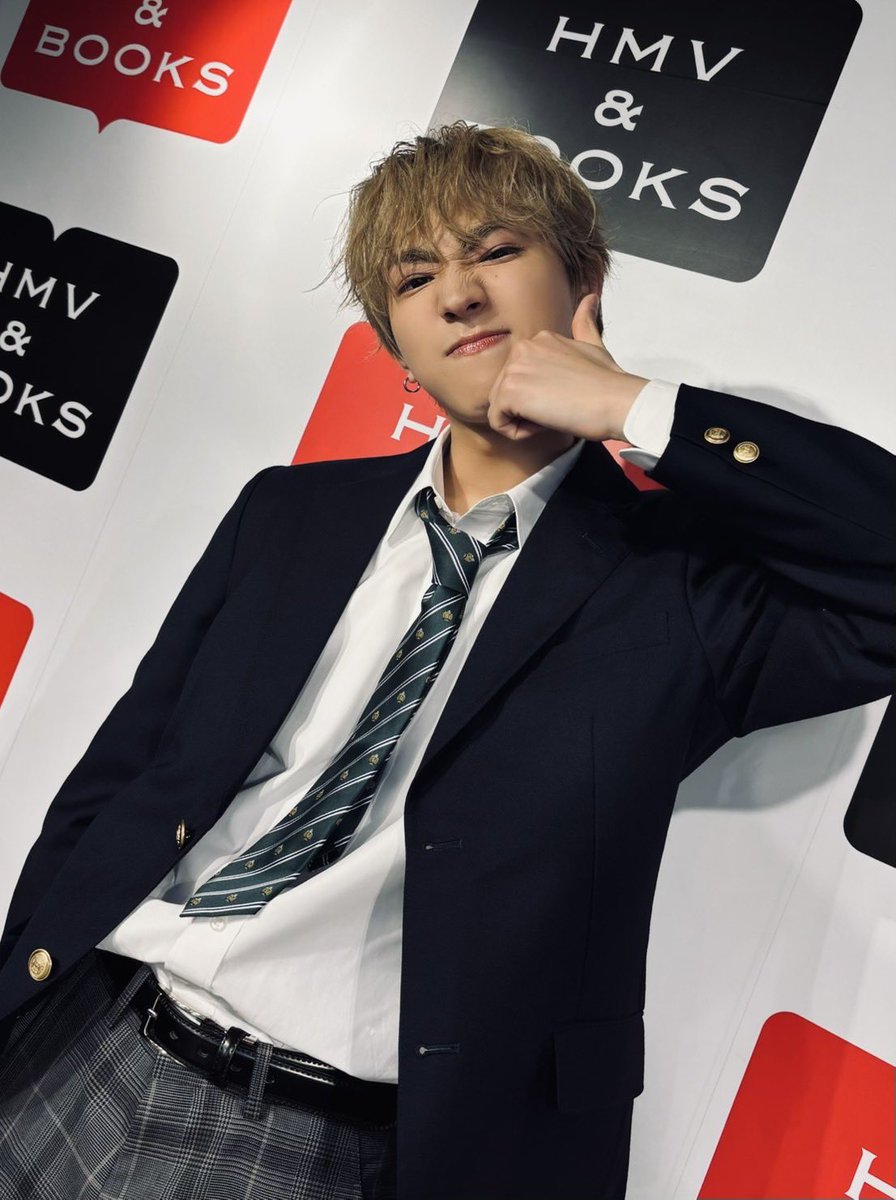 𝗪𝗜𝗟𝗗 𝗕𝗟𝗨𝗘 tweet media