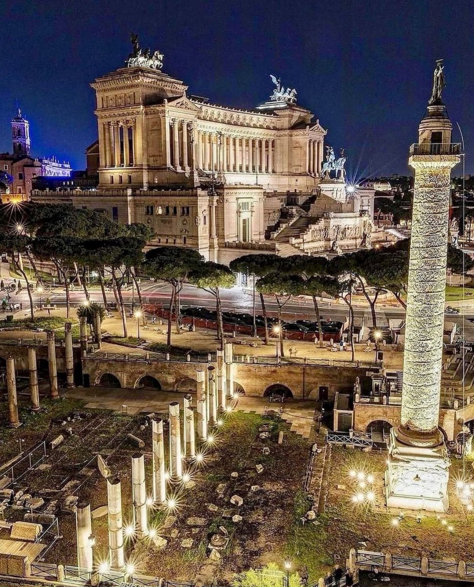 DystopiaNow! tweet media