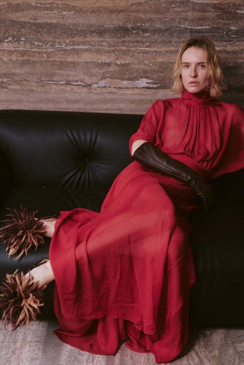 kendam_com's tweet image. ALICEYU Fall Winter 2026-2027 collection lookbook presented in Milano kendam.com/news/lookbooks…

#ALICEYU #FW26 #AW26 #Lookbooks #Milano #Kendam