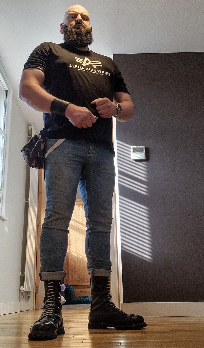 ⚽🏍💵 𝗕𝗢𝗦𝗦-𝗕𝗜𝗞𝗘𝗥 💰🇬🇧🏈 tweet media