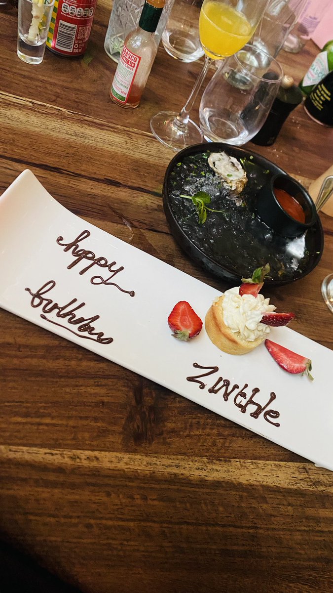 williams_zintle's tweet image. One thing about TDK shes such a good listener ❤️ . 

Aaarghh I had the most amazing 12hours with my loves , even though they spelt my name wrong 😅. 

All thanks to my baby @Aphiwe182294 🐻❤️ I love you so much 🥰🫶🏽 . 

#Thammeli 
#ThandekaTshabalala
#MmeliKhumalo