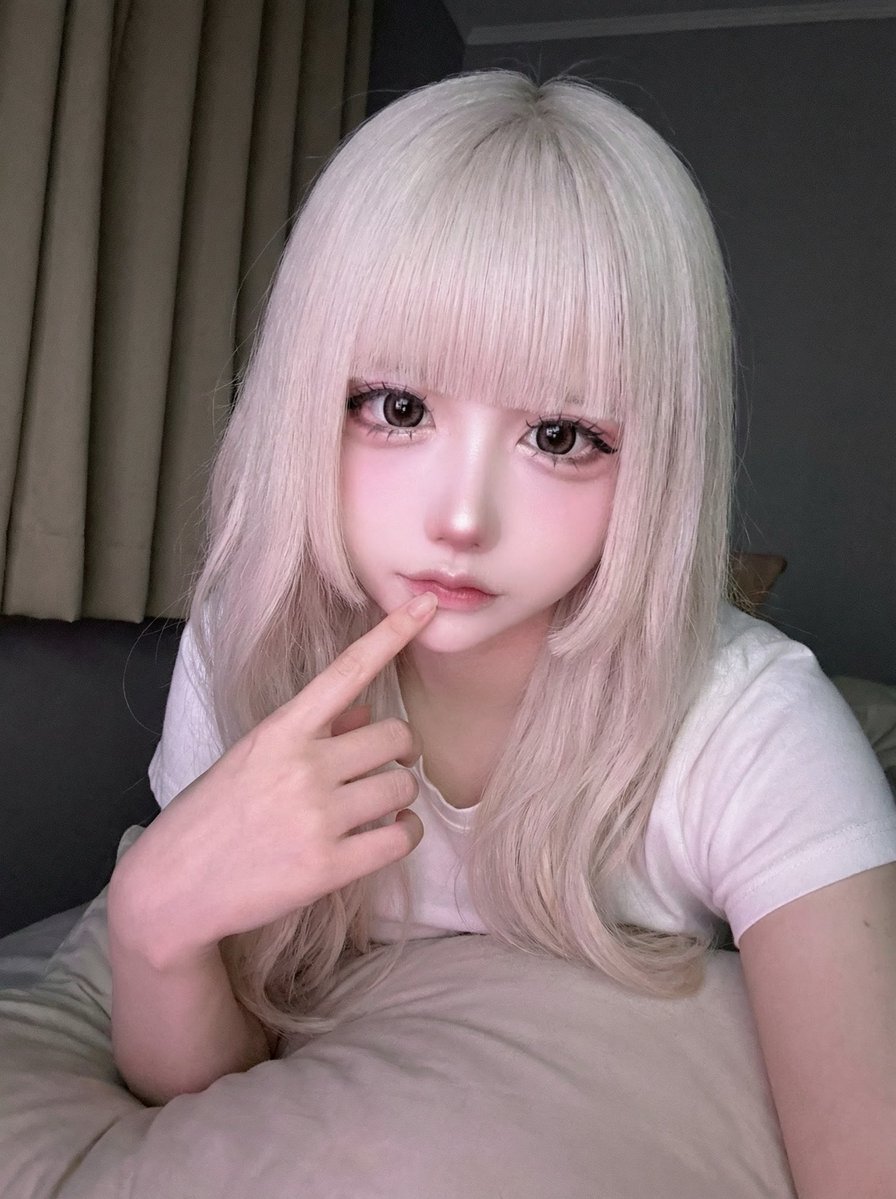 いう 4/25生誕 tweet media