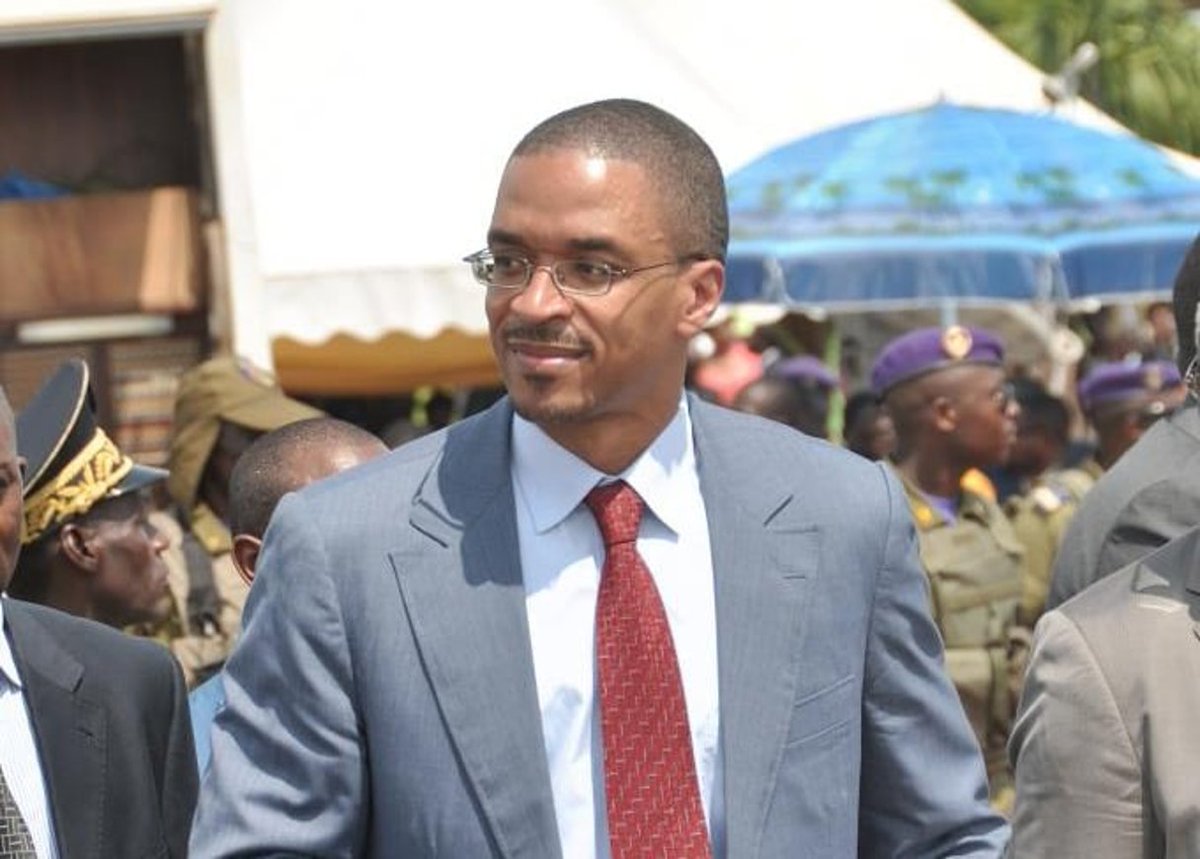 SOkoumama's tweet image. L’enjeu n’est pas l’origine, mais la capacité à maintenir la paix et la stabilité du pays. Ne laissons pas les analyses identitaires obscurcir les nécessités réelles de l'État. 🇨🇲 #Cameroun #Demain #FranckBiya