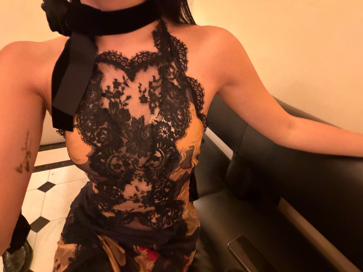 into_archive's tweet photo. best dolce dress I’ve had https://t.co/QhUMeA0pqN