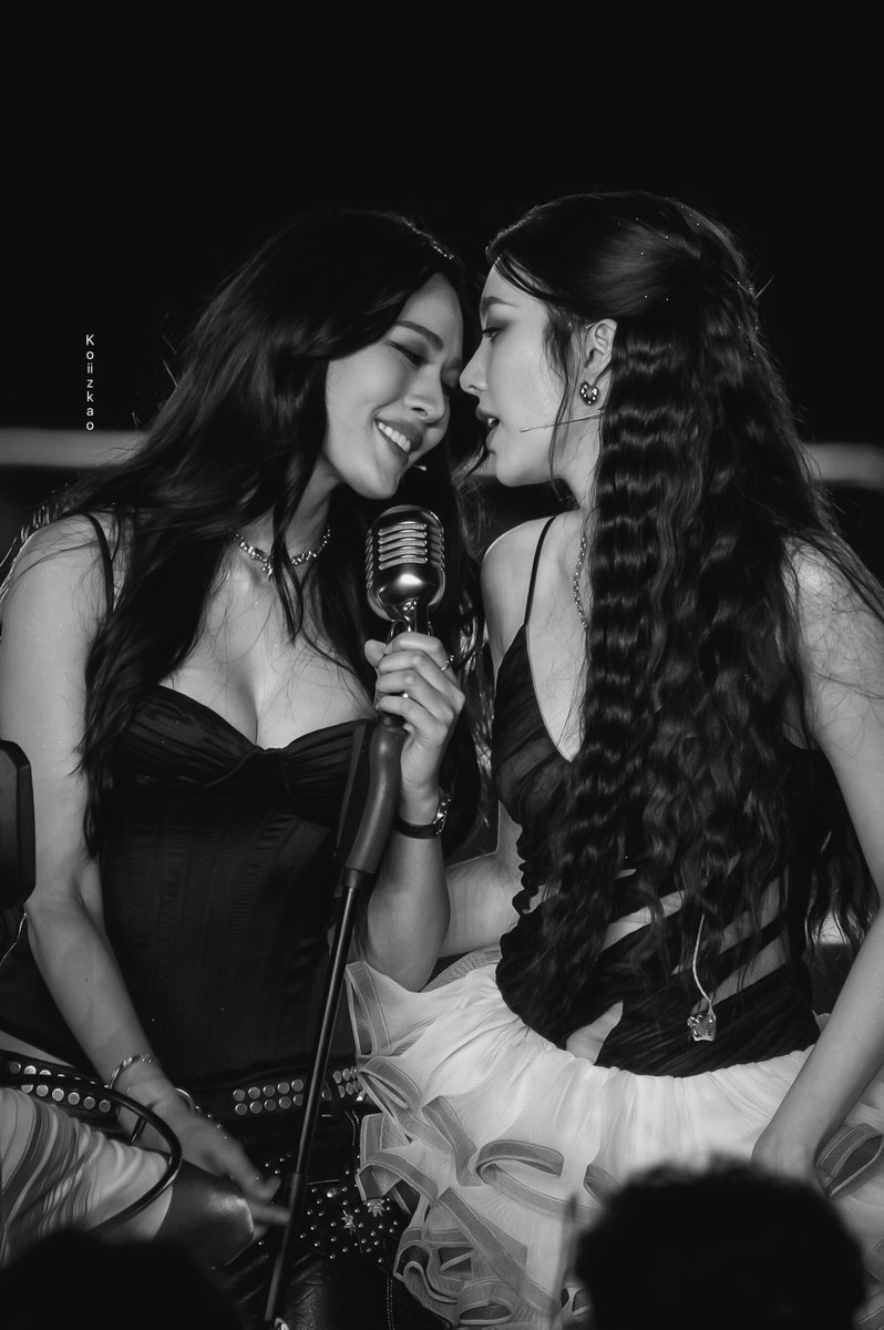 RED 🌿 tweet media