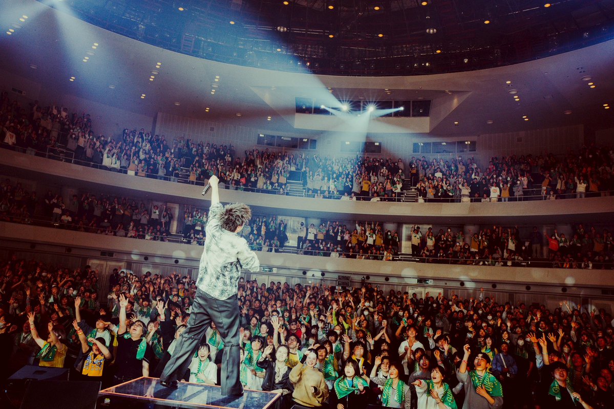 Official髭男dism tweet media