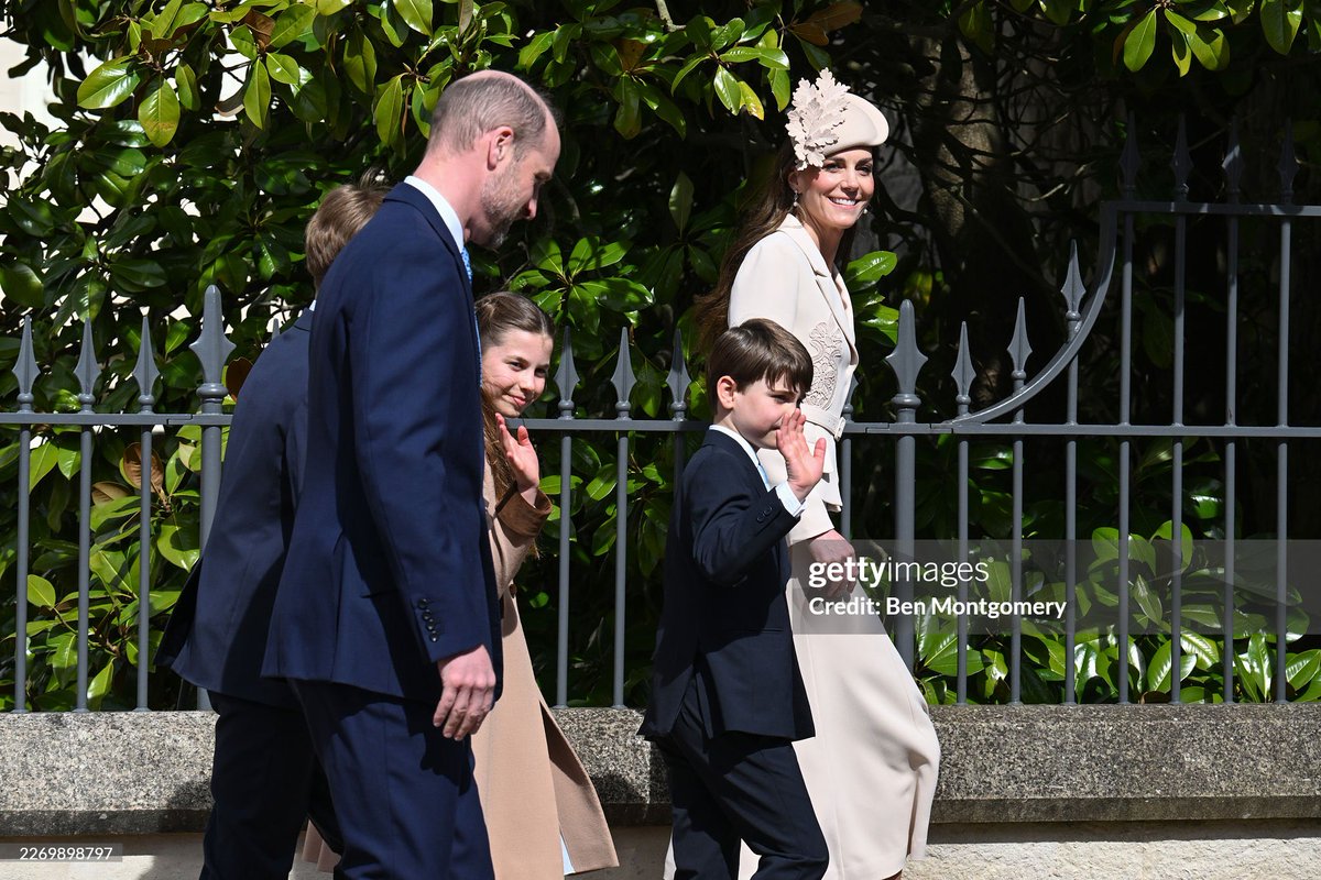 Sabirah Lohn 💕🦕🦖 tweet media