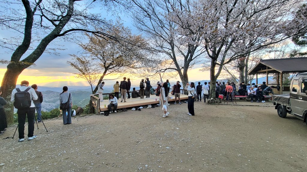 タカヒデ tweet media