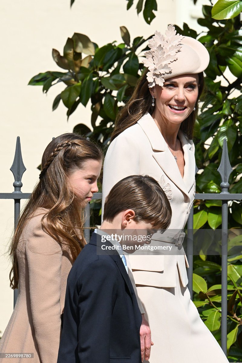 ChristinZ tweet media