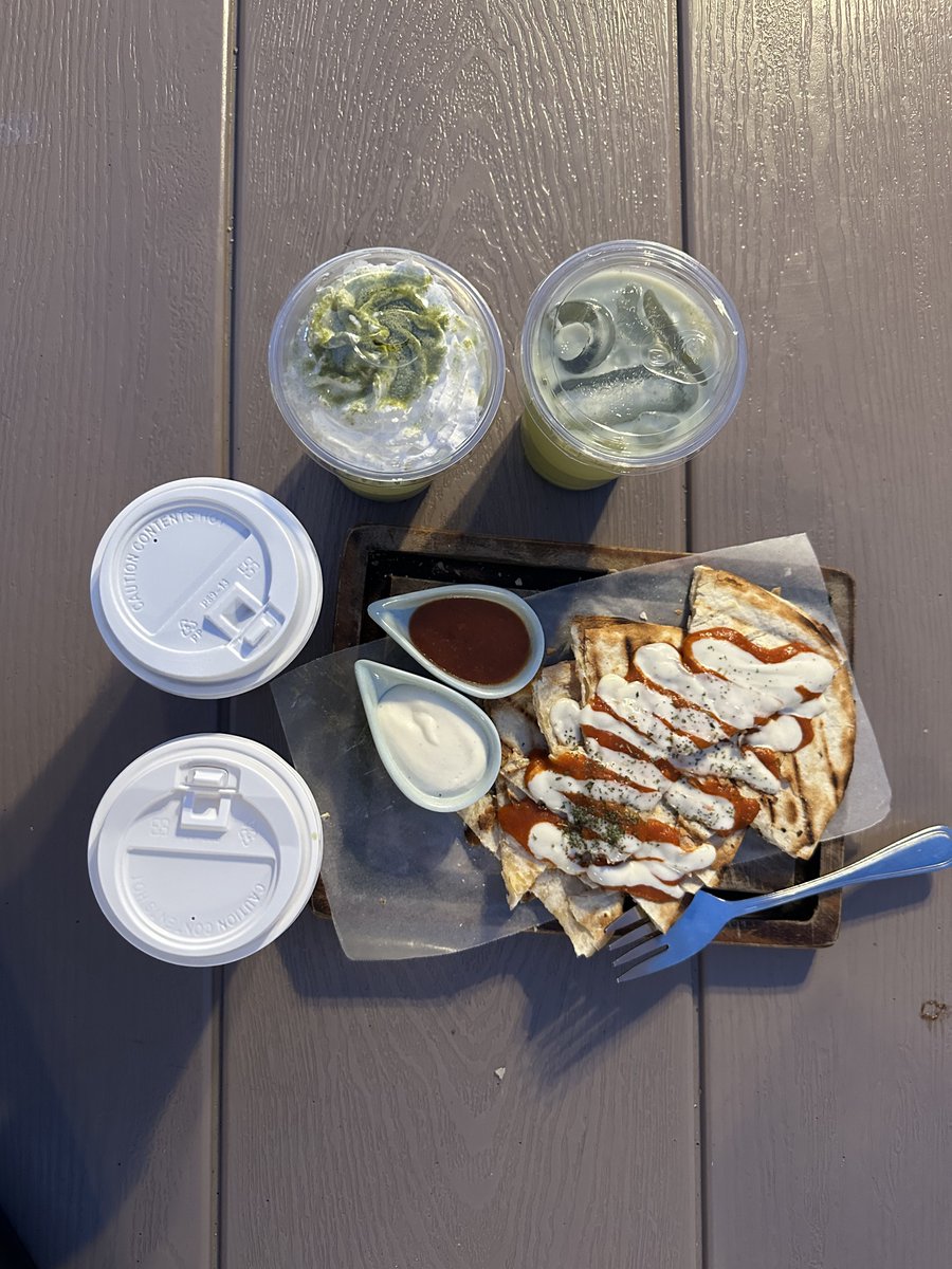 hana˚࿔*:･ tweet media