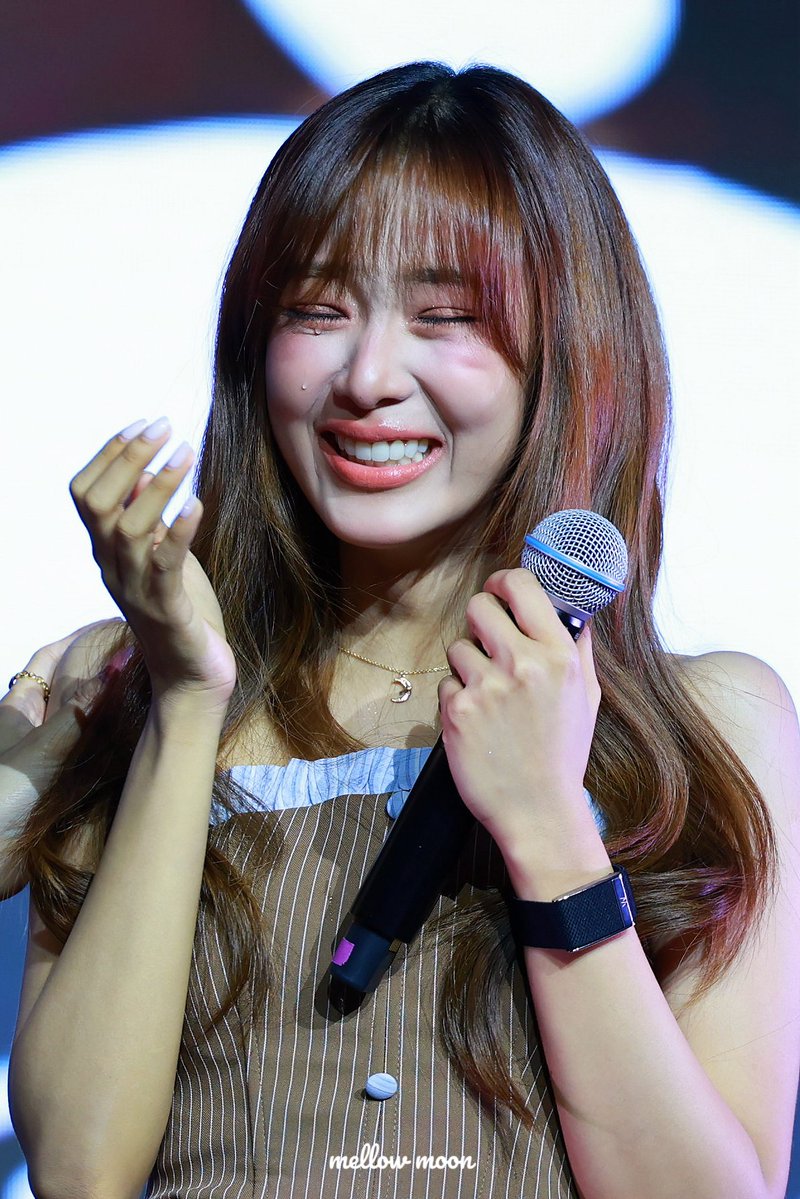 𝒎𝒆𝒍𝒍𝒐𝒘 𝒎𝒐𝒐𝒏🌕 tweet media