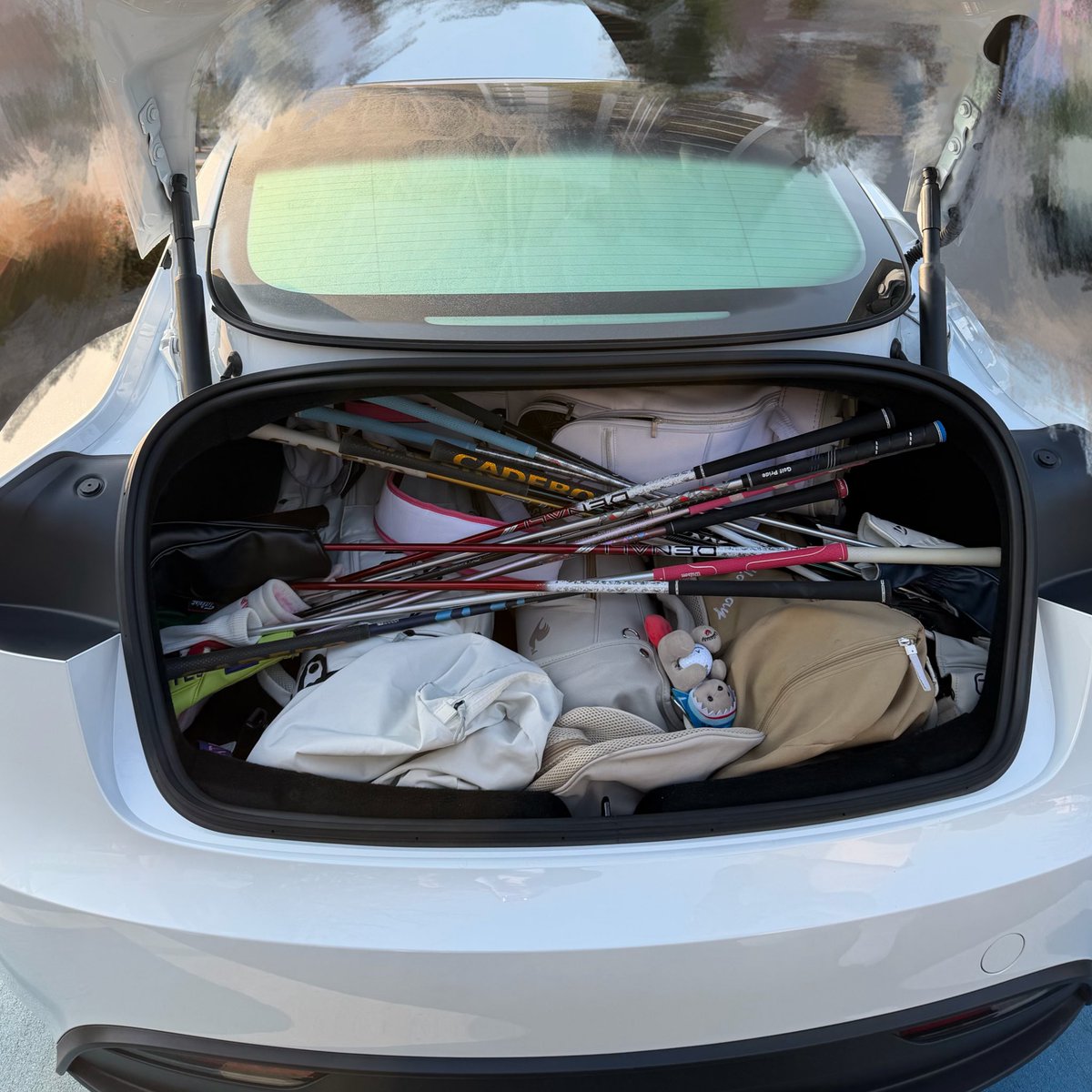 テスラモデル3にキャディバッグ4つ積む方法⛳️ アイアンとパター以外