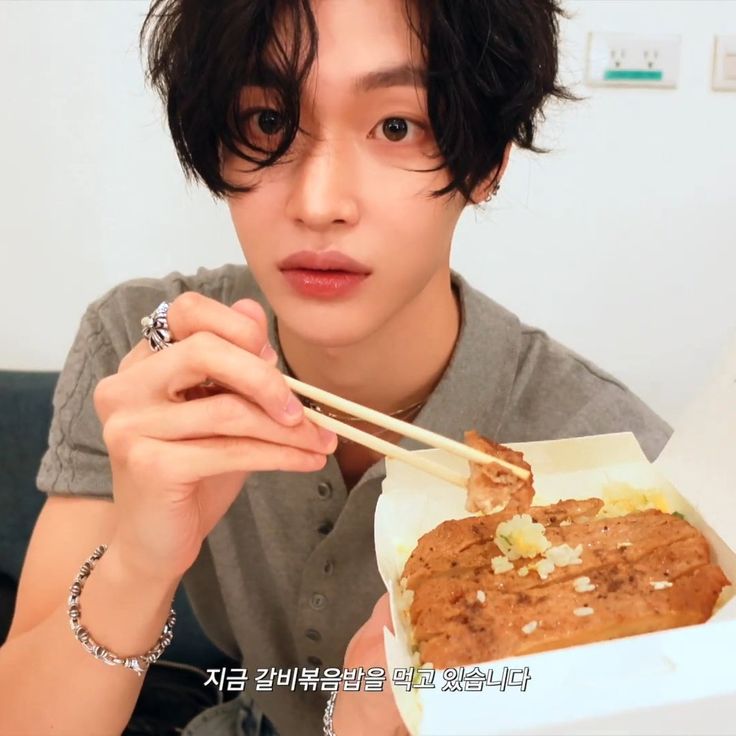 삐니 얼굴 tweet media