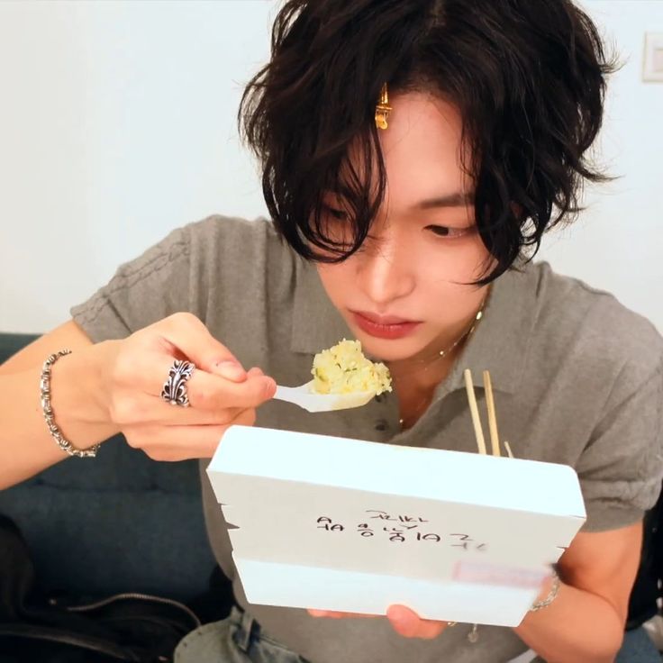 삐니 얼굴 tweet media