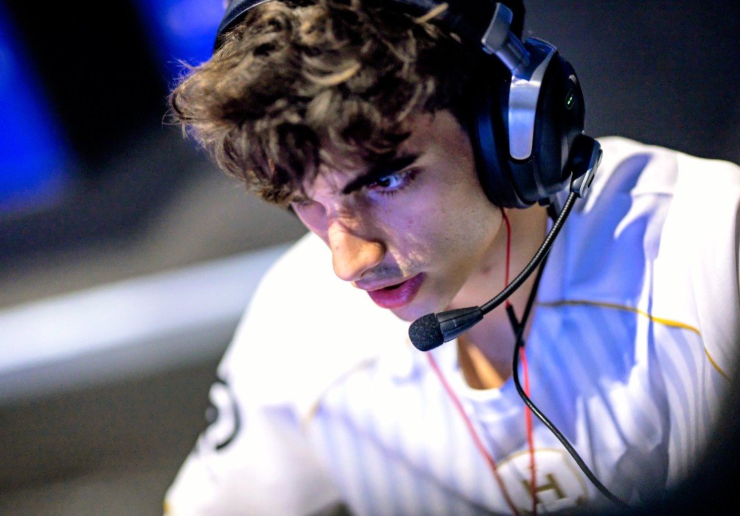 Niyni FN tweet media